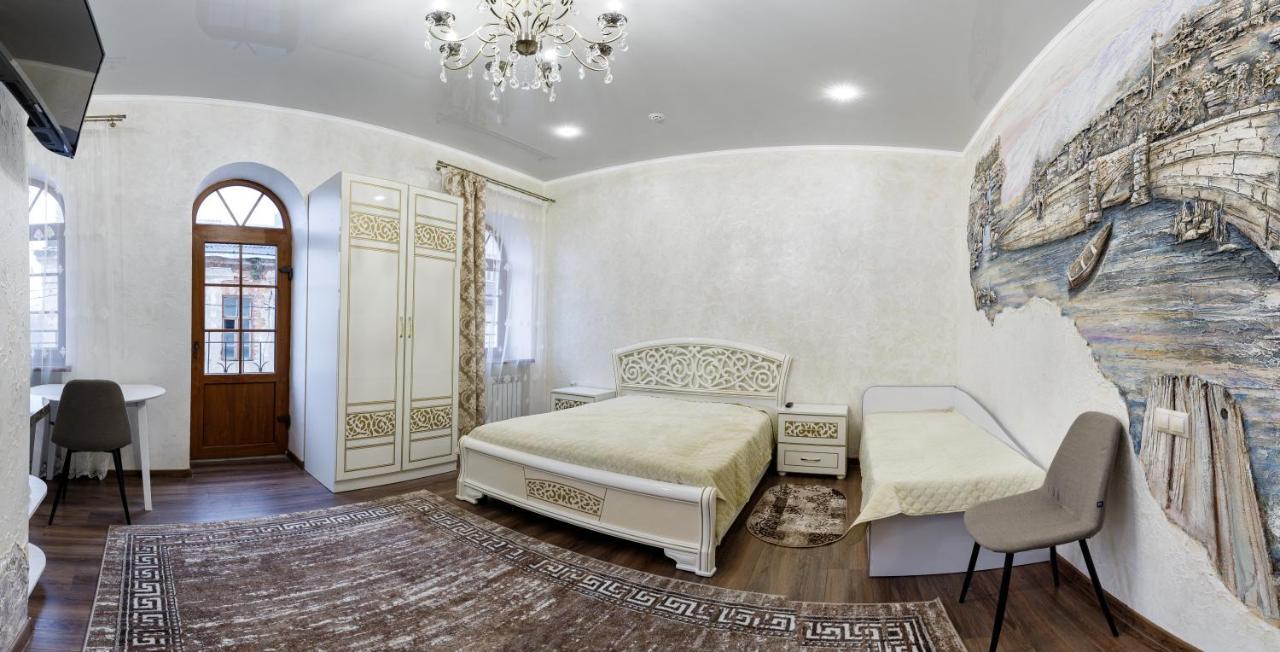 в старому місті Sweet House * Каменец-Подольский
